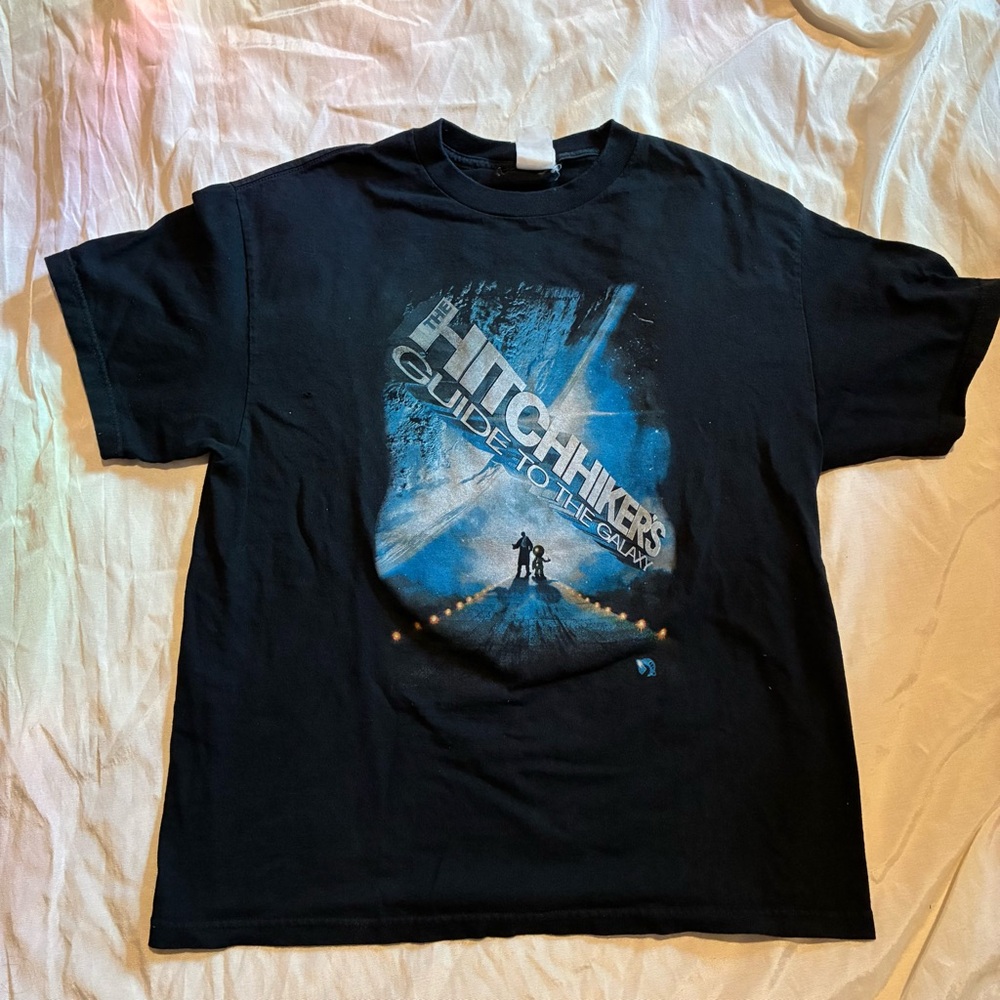 S M Rare Black Hitchhiker’s Guide to the Galaxy T-shirt Walt Disney 2005